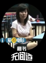 充满了泡沫的浴室
